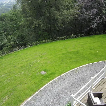 Live Your Dream At This Castle In The City Of * 斯帕