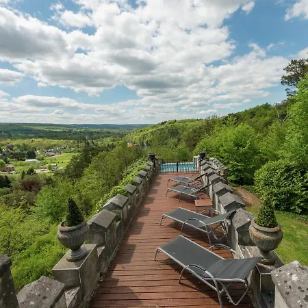 Live Your Dream At This Castle In The City Of 度假居 斯帕